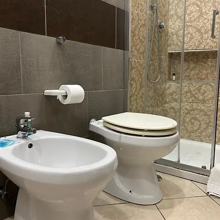 Elisabet * Νάπολη